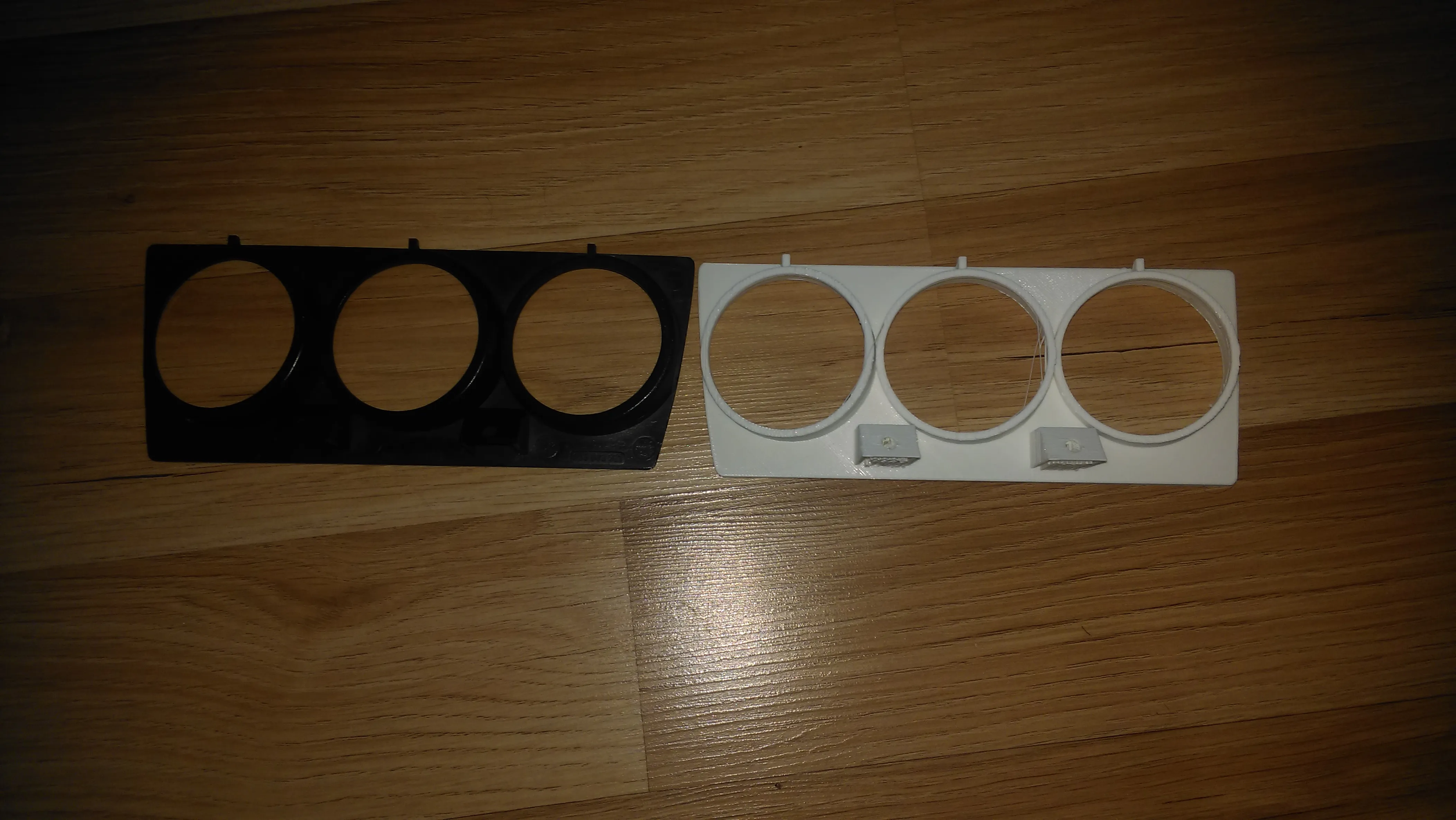 Automobilio interjero detalės replika 3D spausdinta